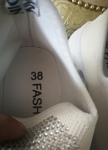 38 Beden Adidas 