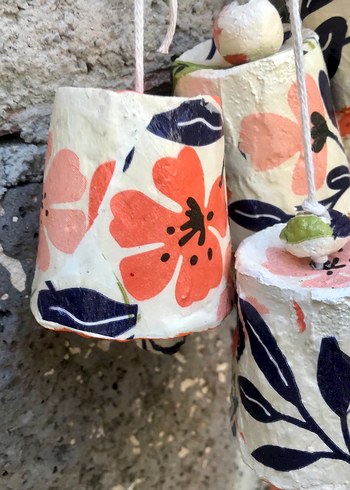 Renkli Çiçek Desenli Çan dekor - Görsel 6