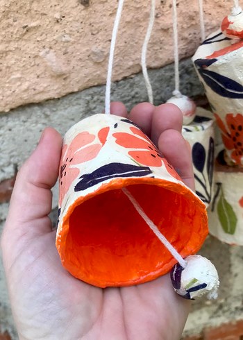 Renkli Çiçek Desenli Çan dekor - Görsel 3