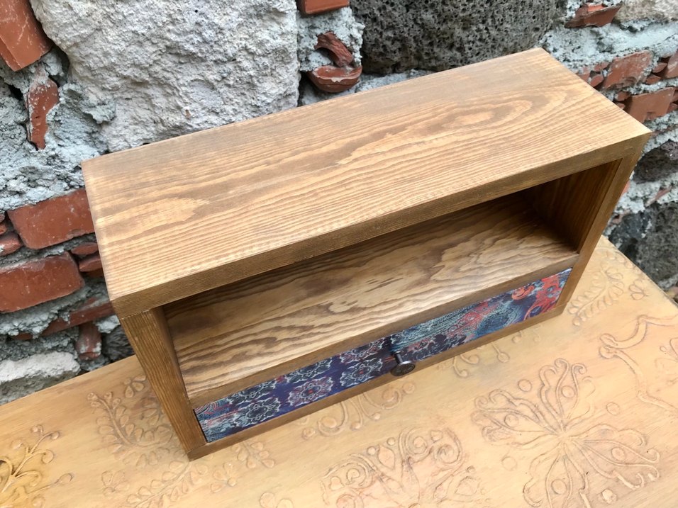 Ahşap duvar rafı - Görsel 2