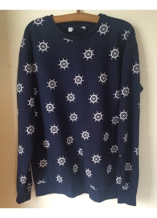 SWEATSHIRT