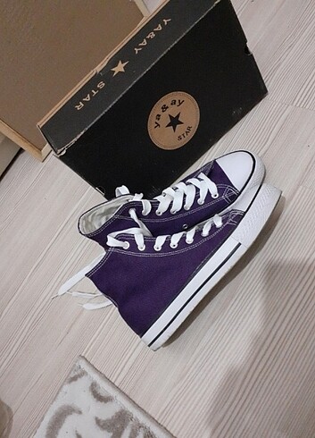 Ya&ay star converse