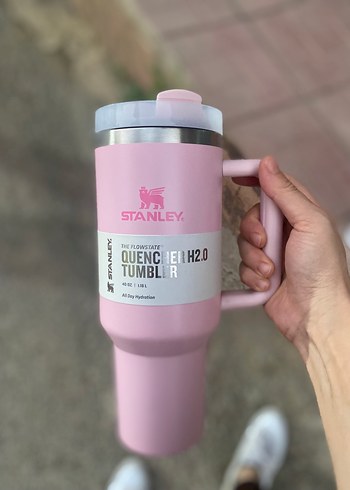 Stanley Pembe Quencher H2.0 Termos Kupa