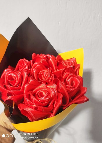 Pop Kültür Temalı Renkli Gül Buketleri - Görsel 3