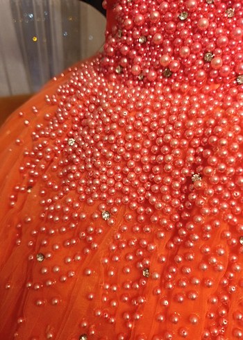 Boncuk İşlemeli Straplez Midi Abiye - Görsel 3