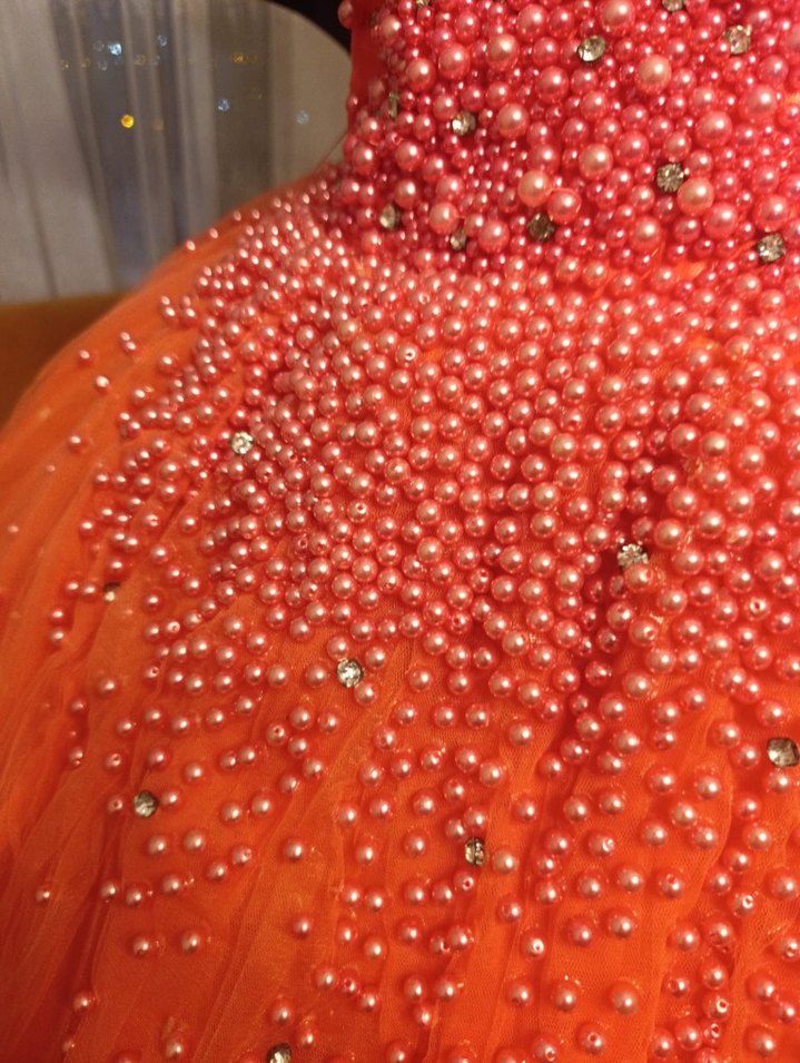 Boncuk İşlemeli Straplez Midi Abiye - Görsel 3