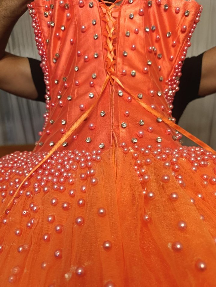 Boncuk İşlemeli Straplez Midi Abiye - Görsel 2