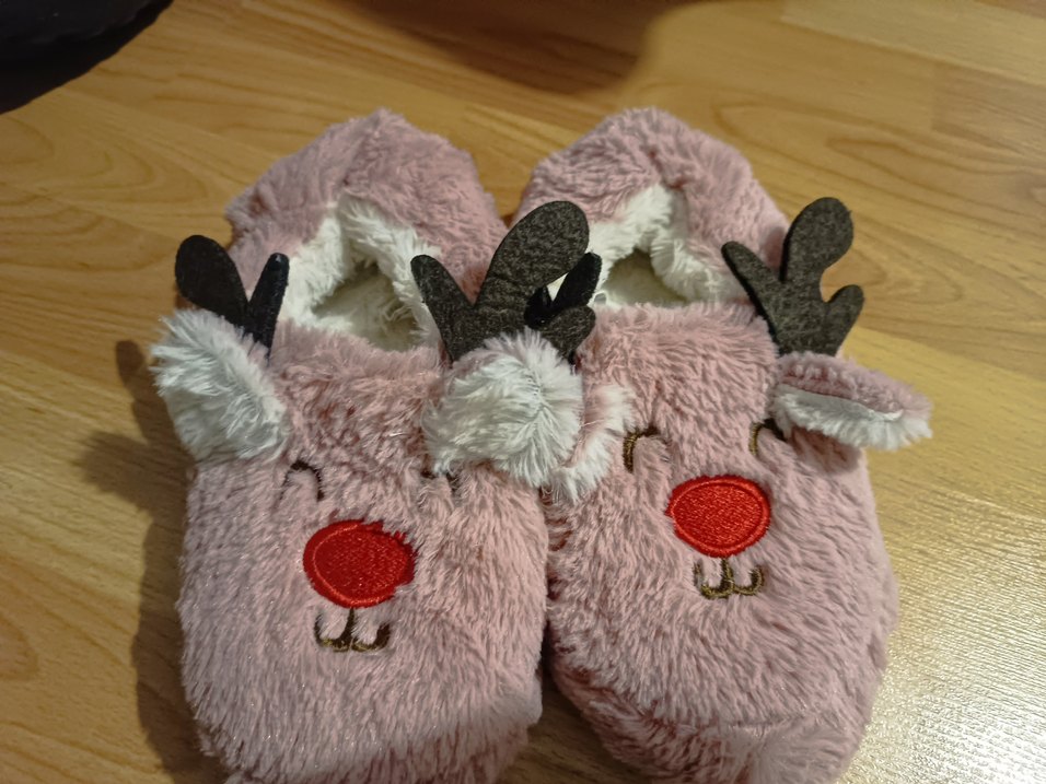 Kız Çocuk Pembe Kürklü Geyik Nakışlı Ev Terliği - Görsel 2