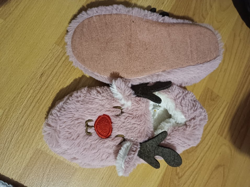 Kız Çocuk Pembe Kürklü Geyik Nakışlı Ev Terliği - Görsel 3