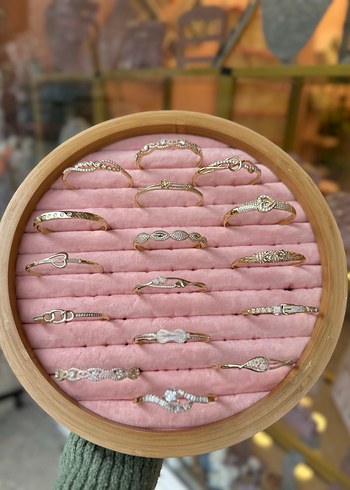 Altın Renkli Bohem Nakışlı Bilezik - Görsel 2