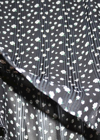 Çiçek Desenli Transparan Siyah Bluz - Görsel 5