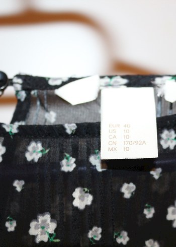 Çiçek Desenli Transparan Siyah Bluz - Görsel 3