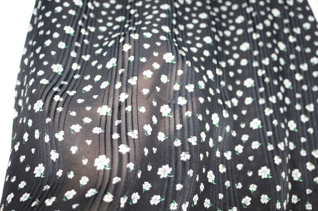 Çiçek Desenli Transparan Siyah Bluz - Görsel 4