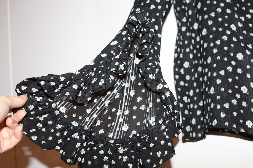 Çiçek Desenli Transparan Siyah Bluz - Görsel 2