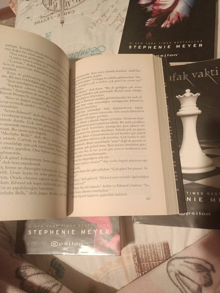 Stephenie Meyer - Alacakaranlık Serisi 4 Kitap - Görsel 4
