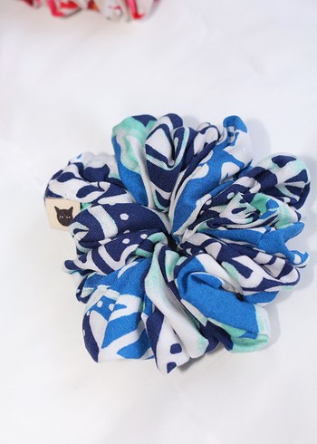 Mavi Renkli Elastik Kumaş Saç Tokası - Görsel 2