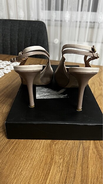 38 Beden derimod stiletto