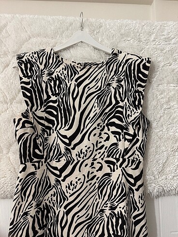 Diğer Zebra detaylı elbise