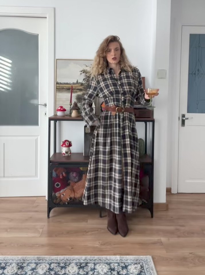 Kareli Midi Elbise - Görsel 4