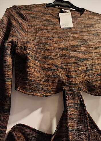 H&M Bel Dekolteli Kısa Triko Elbise