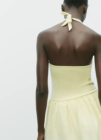 m Beden Kontrast halter yaka elbise