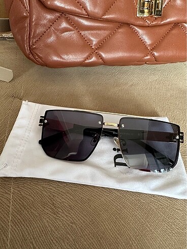 Dior güneş gözlüğü