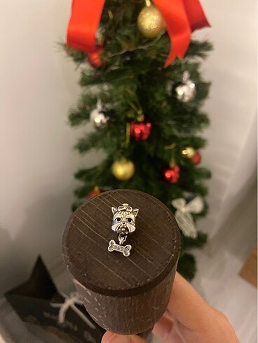 Pandora PANDORA SÜS KÖPEĞİ KEMİKLİ CHARM