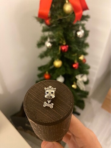 Beden PANDORA SÜS KÖPEĞİ KEMİKLİ CHARM