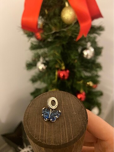 PANDORA MAVİ CAM TAŞLI KELEBEK CHARM