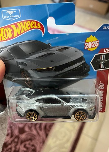 Gri Ford Mustang GTD Hot Wheels - Görsel 3