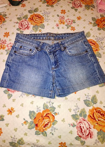Düğmeli Mavi Mini Denim Şort