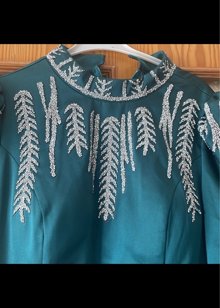 1 kez giyildi saten abiye - Görsel 3