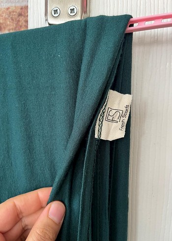 Freshscarfs yeşil penye şal - Görsel 2