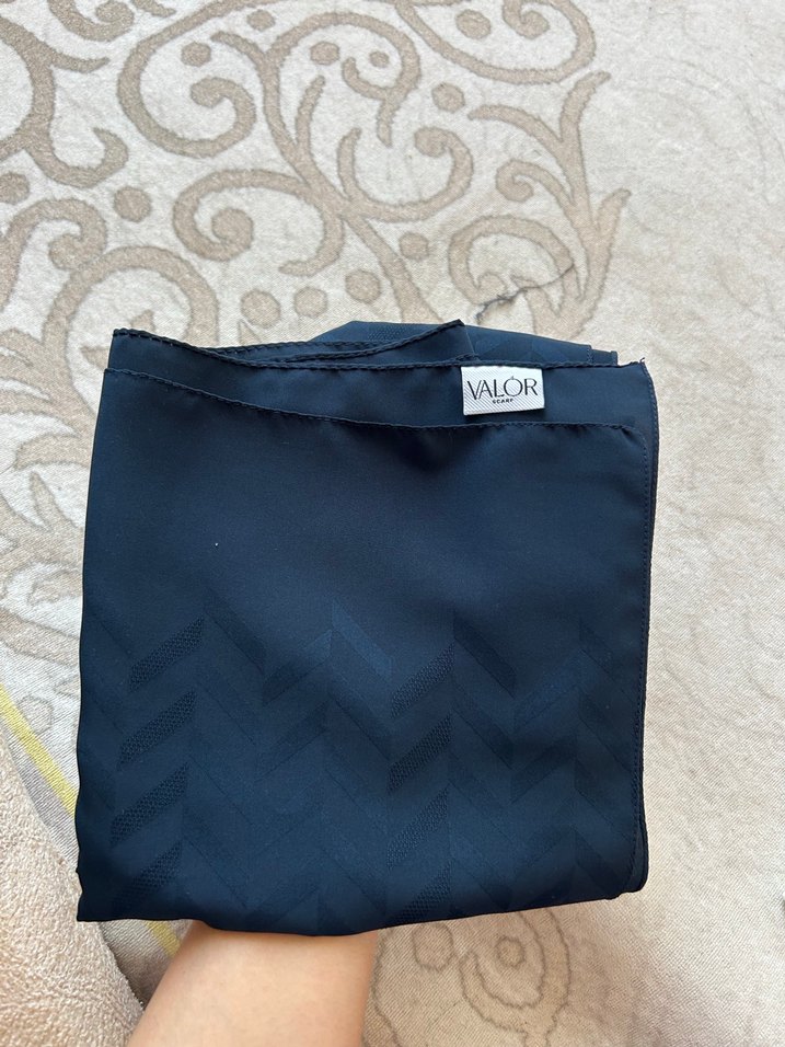 Kadın şal - Görsel 1