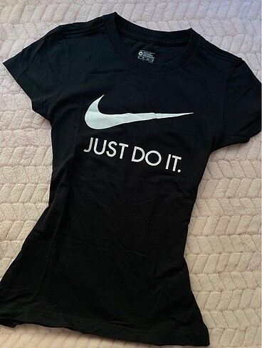 Nike Tişört