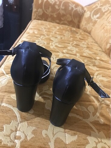 37 Beden Topuklu ayakkabı