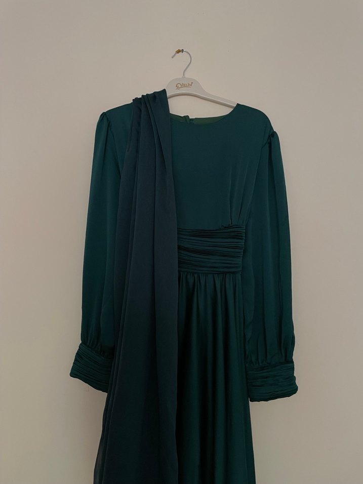 Uzun Yeşil Saten Elbise Drapeli - Görsel 2