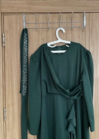 Uzun, Salaş, Drapeli Yeşil Kadın Elbise - Görsel 2