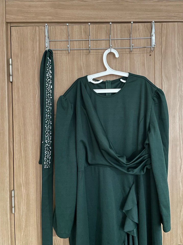 Uzun, Salaş, Drapeli Yeşil Kadın Elbise - Görsel 2