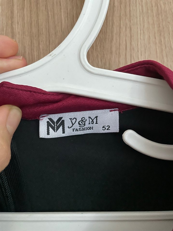 Bordo Siyah Nakışlı Uzun Kollu Gotik Elbise - Görsel 3