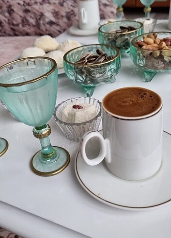 Kahve yani su bardağı Gold detaylı 