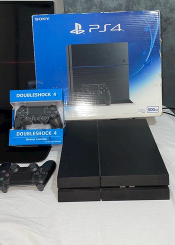 Sony PS4 500GB Oyun Konsolu ve 2 kol