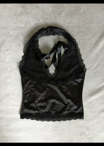 Siyah Dantel Detaylı saten bluz - Görsel 3