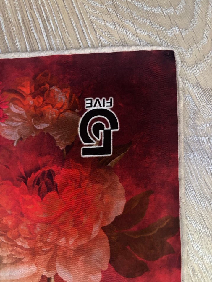 Kırmızı Parlak Bohem Kadın İpek Fular - Görsel 2