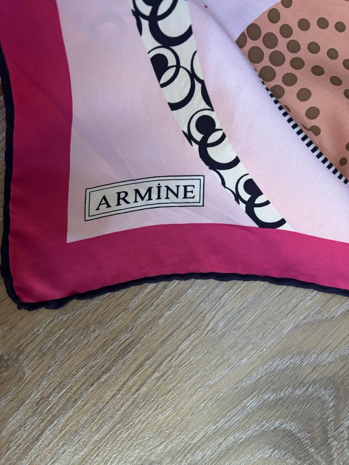 Pembe Desenli Kadın İpek Fular - Görsel 2