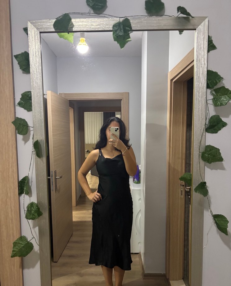 Siyah Askılı Drapeli Uzun Kadın Elbise - Görsel 2