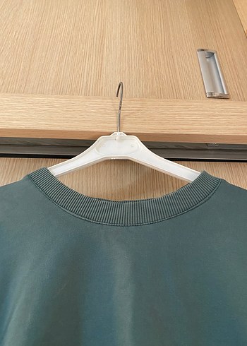 m Beden yeşil Renk YEŞİL SWEATSHIRT