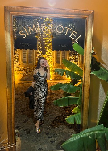 leopar desenli sırt dekolteli elbise - Görsel 2