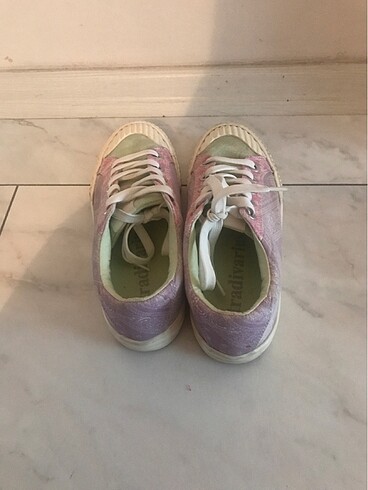 37 Beden Sneaker