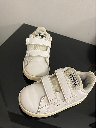 Adidas Adidas 23 numara ayakkabı